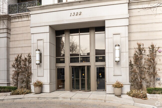 Entrance - Museum Park Tower 1