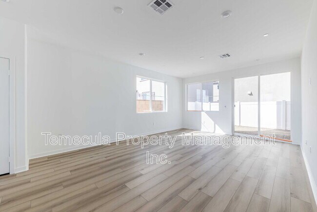 Foto del edificio - 31374 Lolite Dr