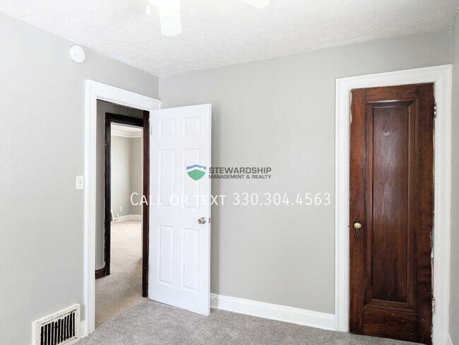 Foto del edificio - 916-918 Peckham St.-916