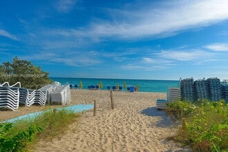 Building Photo - 4001 S Ocean Dr