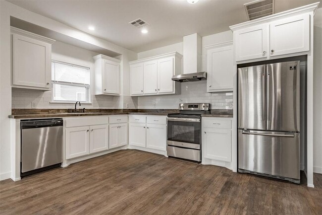 Foto del edificio - 1221 NW 31st St