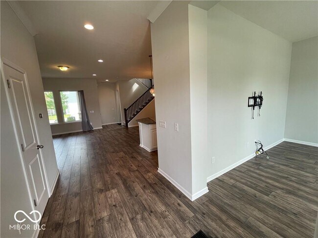 Building Photo - 9140 Umbarger Dr