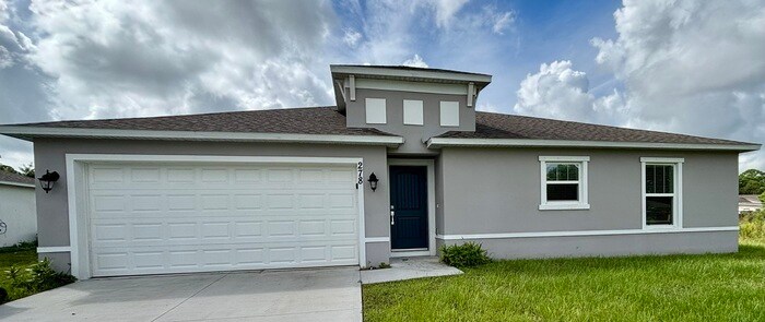 Foto principal - BEAUTIFUL 4/2 HOME IN PALM BAY