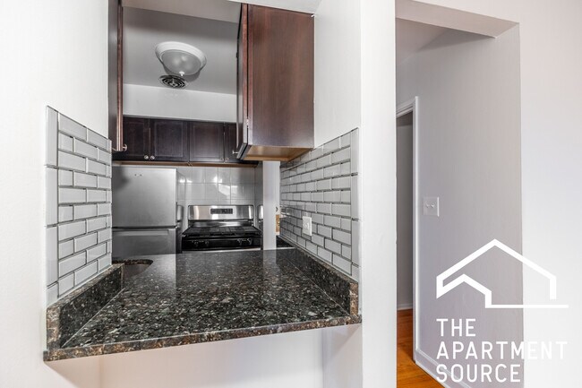 Foto del edificio - 6830 N Sheridan Rd