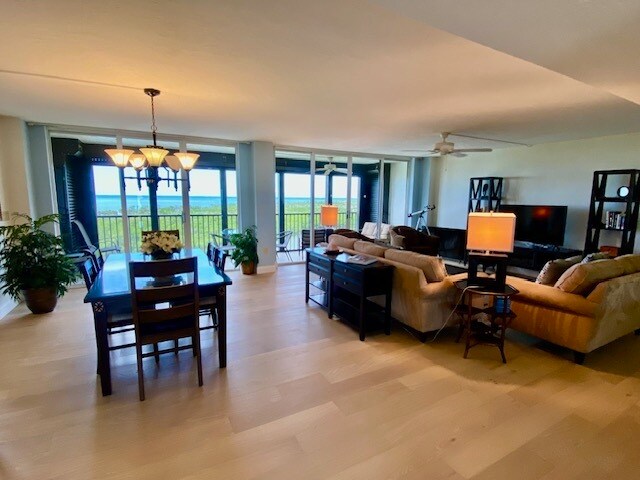 Foto del edificio - 11 Bluebill Ave