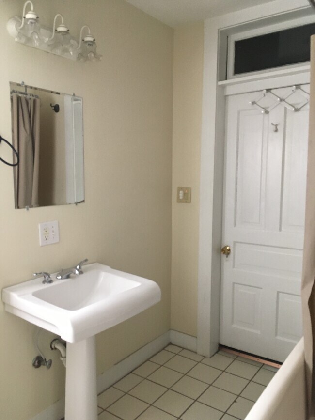 Bathroom - 529 S 5th St