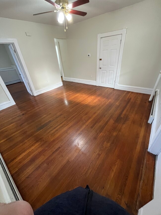 Building Photo - 33 White St