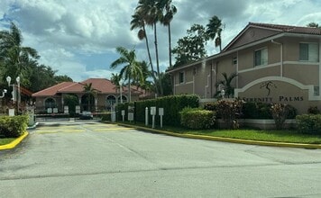 Building Photo - 3221 Sabal Palm Manor