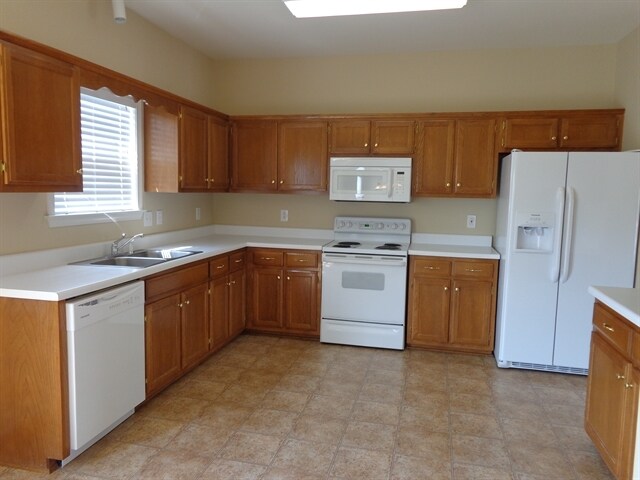 Building Photo - 1509 Beaufort Pl