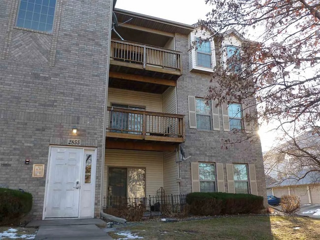 Building Photo - 2855 Coral Ct