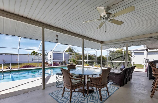 Foto del edificio - 18327 Van Nuys Cir