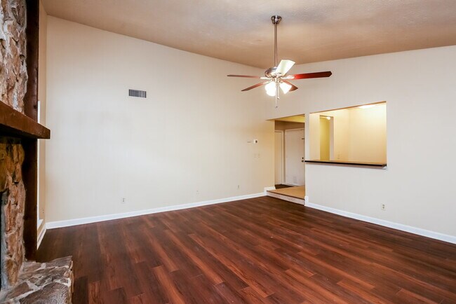 Building Photo - 2655 Trotters Walk Trail