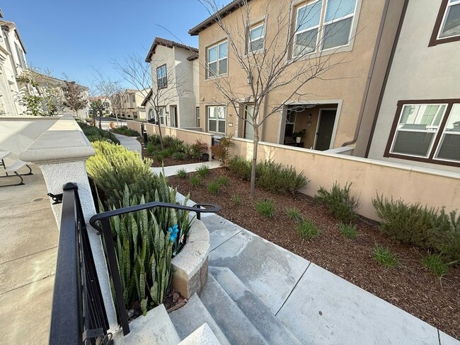 Building Photo - 7084 Vernazza Pl