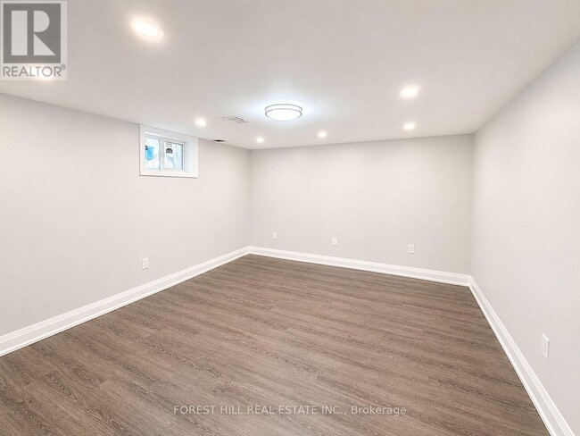 Building Photo - 81 Farmbrook Rd