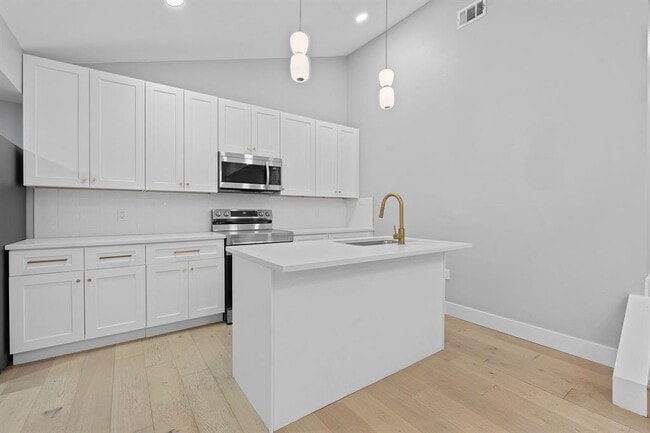 Foto del edificio - 1508 Rockdale Cir