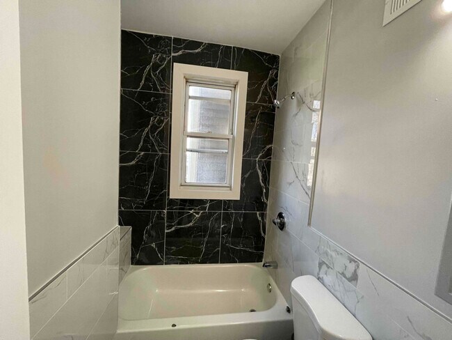 Building Photo - 281 Cator Ave