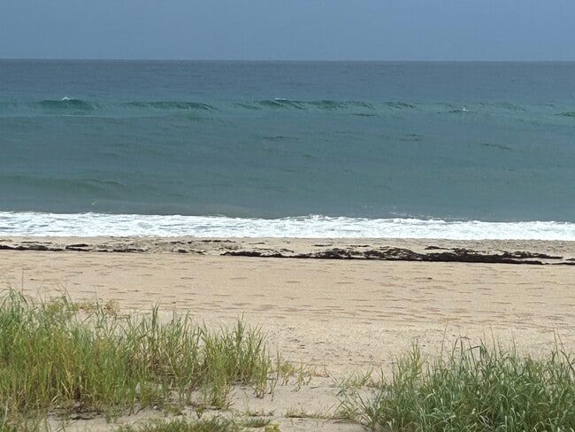 Beach steps away - 205 Coral Rd