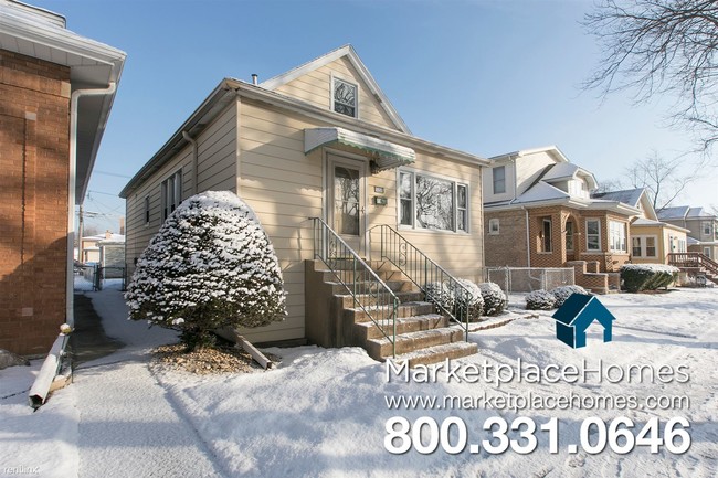 Building Photo - 6208 W Eddy St