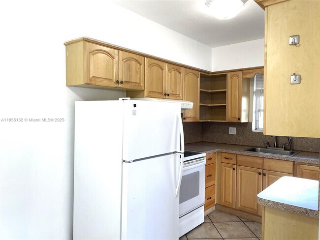 Foto del edificio - 225 NW 23rd St