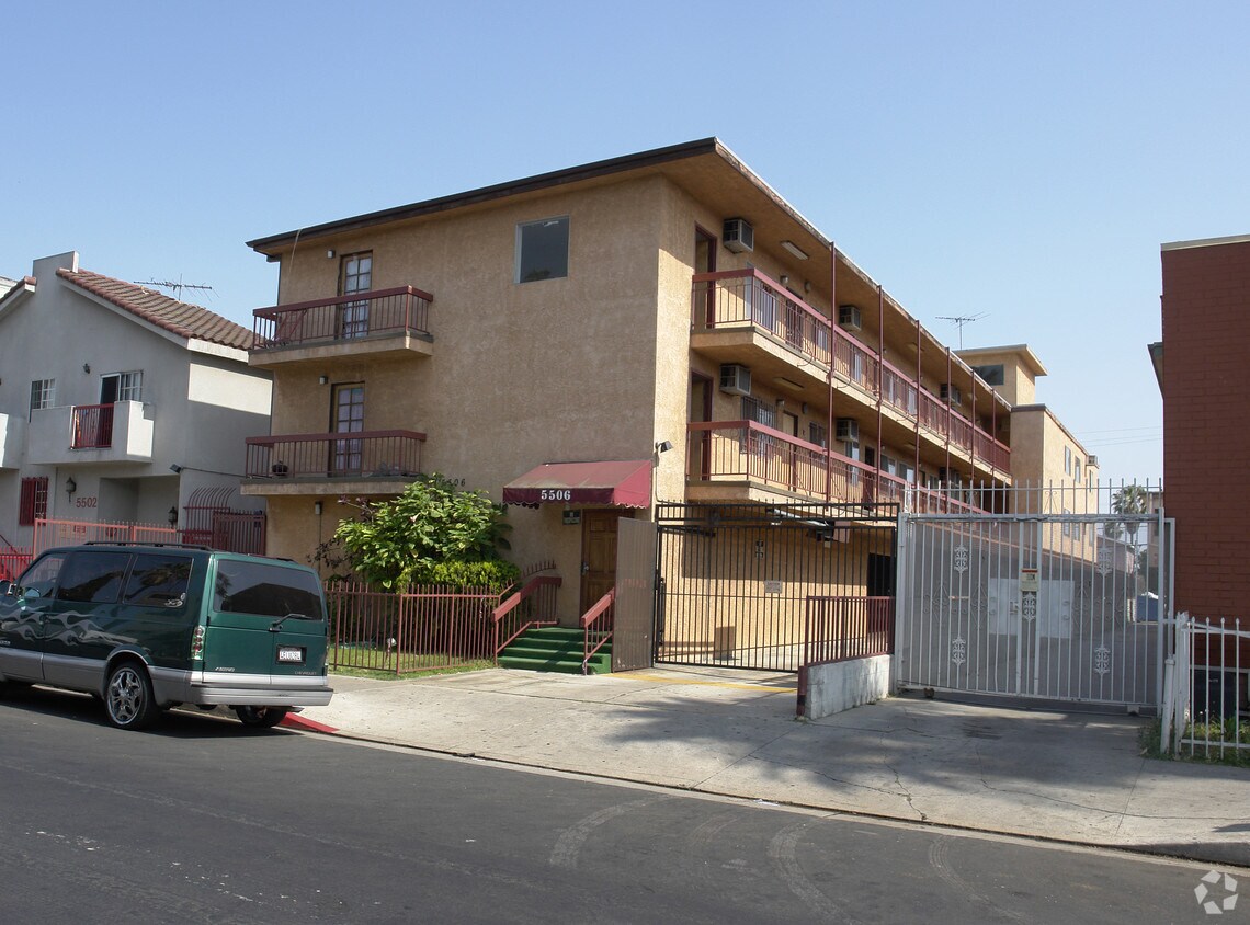 Primary Photo - 5506 S Sierra Vista Ave