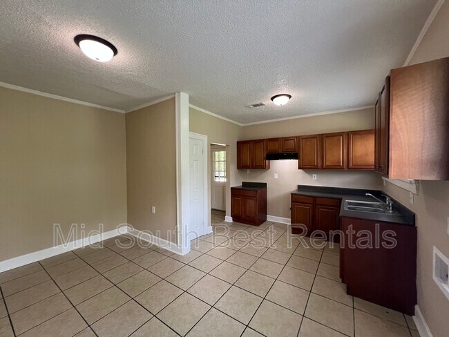 Building Photo - 1516 Netherwood Ave