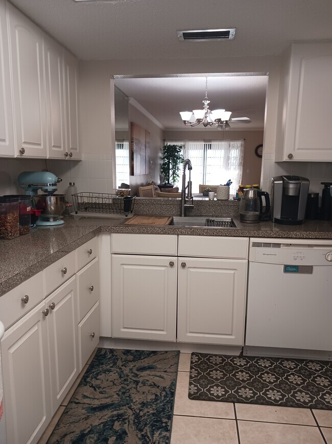 Foto del edificio - 2624 Woodgate Ln