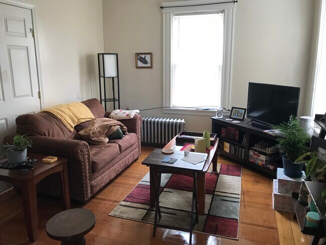 Foto del edificio - 47 Pembroke Ave