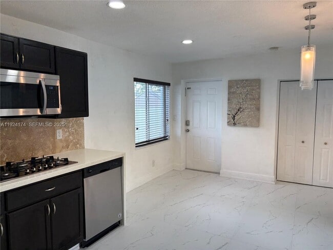 Foto del edificio - 3500 SW 36th St