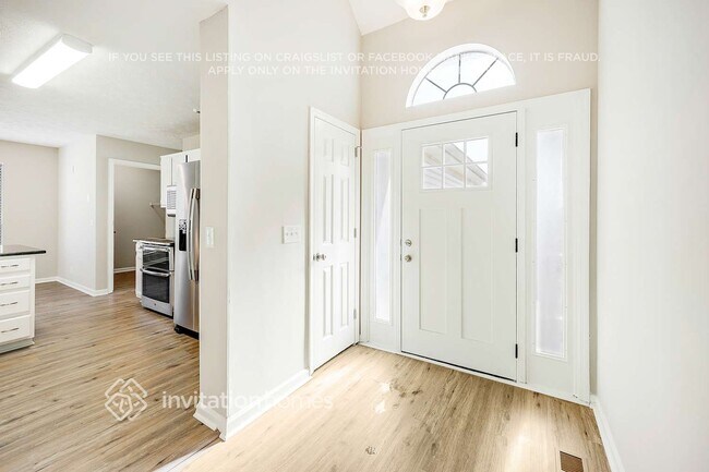 Foto del edificio - 5512 Seesaw Rd