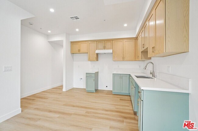 Foto del edificio - 1185 Leighton Ave