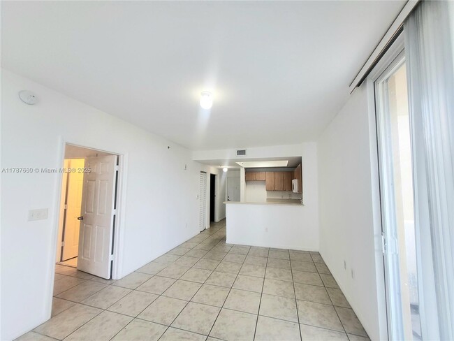 Foto del edificio - 119 SW 6th Ave