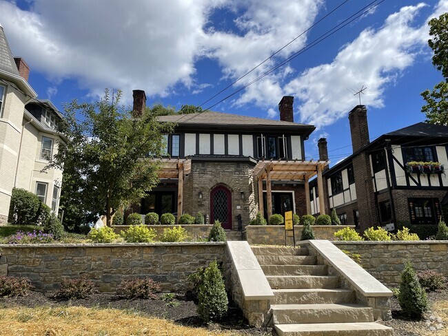 Building Photo - 3514 Mooney Ave