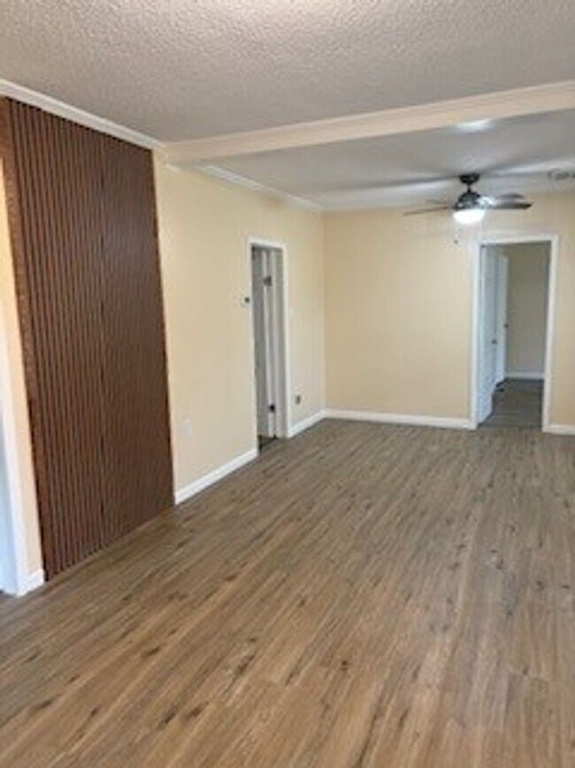Foto del edificio - Lovely 3 Bed/2 Bath House $1,500.00 Roebuc...