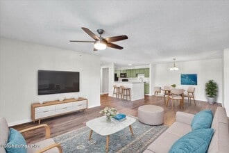 Building Photo - 6406 Shelton Circle