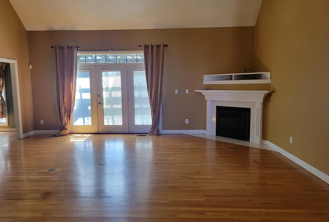 Foto del edificio - 9300 Grandstand Ct