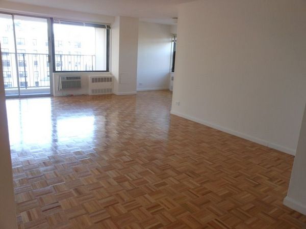 Primary Photo - 10 W 95th St