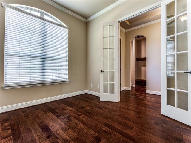 Building Photo - 9105 Waters Ln