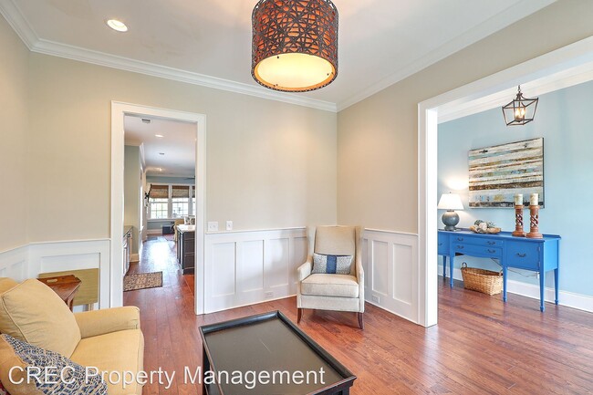 Foto del edificio - 4 br, 3 bath House - 2612 Augustus Street