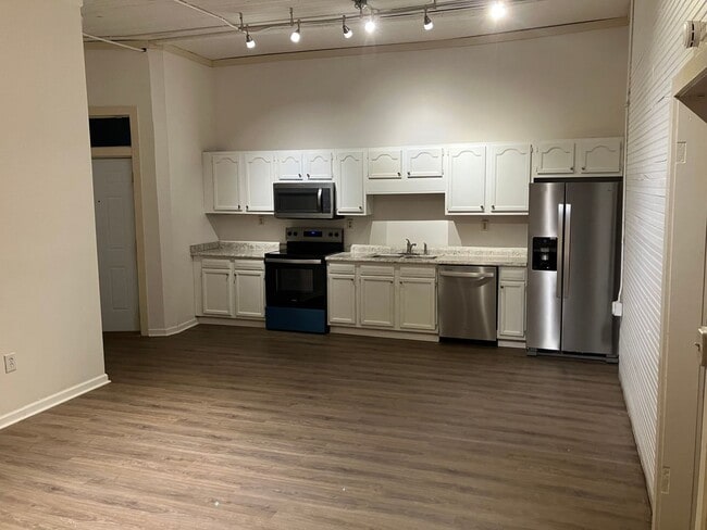 Foto del edificio - 111 N Spring St