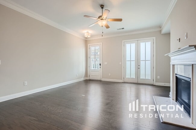 Building Photo - 2303 Mclean Chase