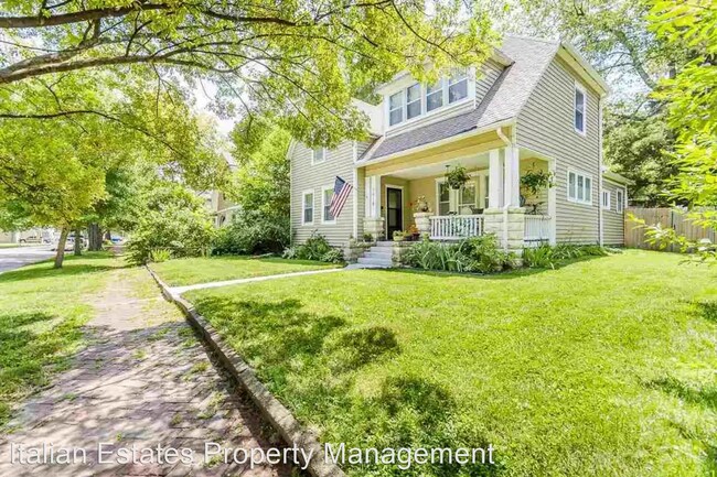 Building Photo - 4 br, 2 bath House - 1019 Houston St.