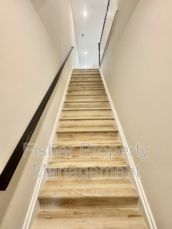 Photo - 1537 Rogers St Apartment