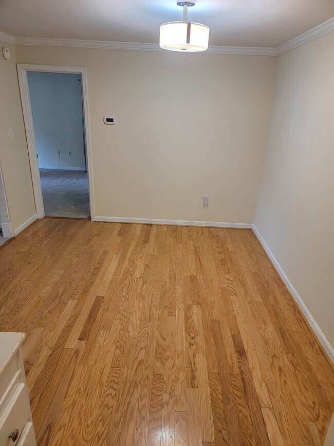 10203A Willow Mist Ct Unit A, Oakton, VA 22124 Condo for Rent in Oakton, VA