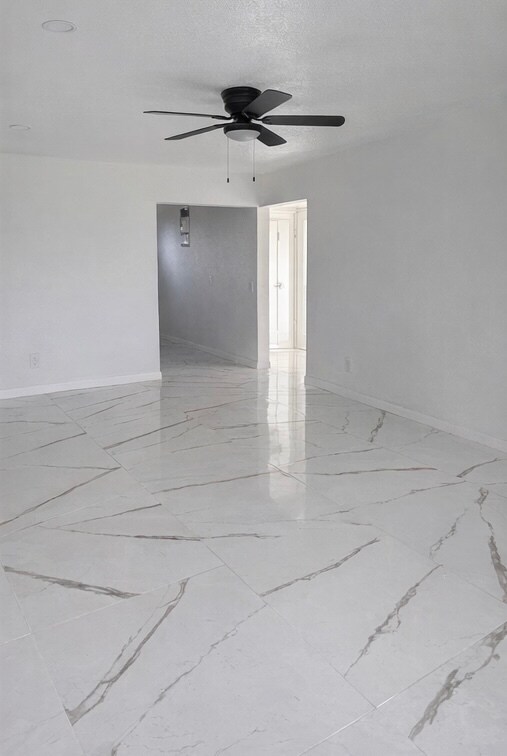 Foto del edificio - 14141 NE 3rd Ct