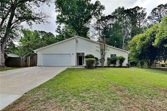 Building Photo - 1120 Terramont Dr