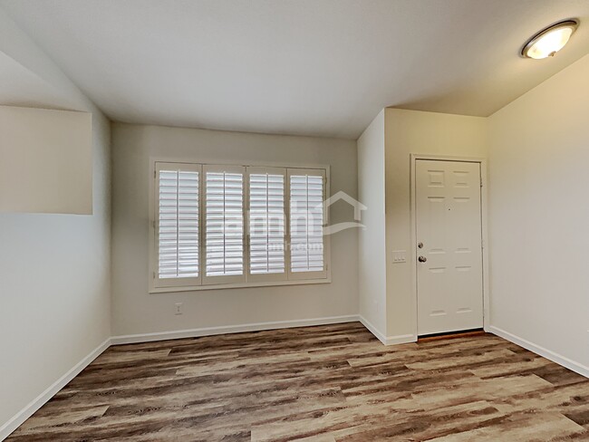 Foto del edificio - 4722 E Silverwood Dr