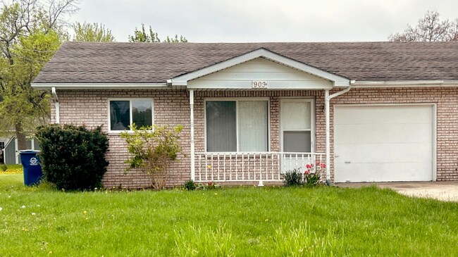 Foto del edificio - 903 Doro Ln