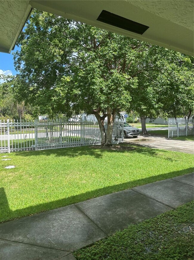 Foto del edificio - 16601 SW 92nd Ave