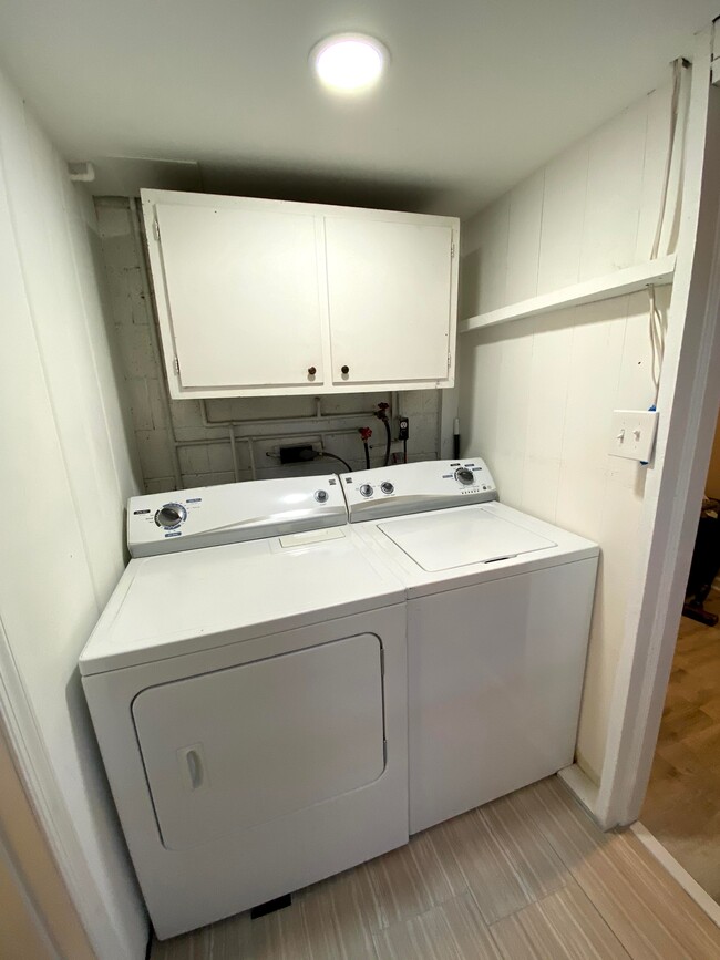 Lower floor - washer/dryer - 5985 Wilson Blvd
