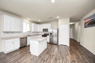 Building Photo - 25827 Kinship Ct